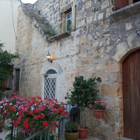 Mi'Ilya Chocolate House Guest House Εξωτερικό φωτογραφία