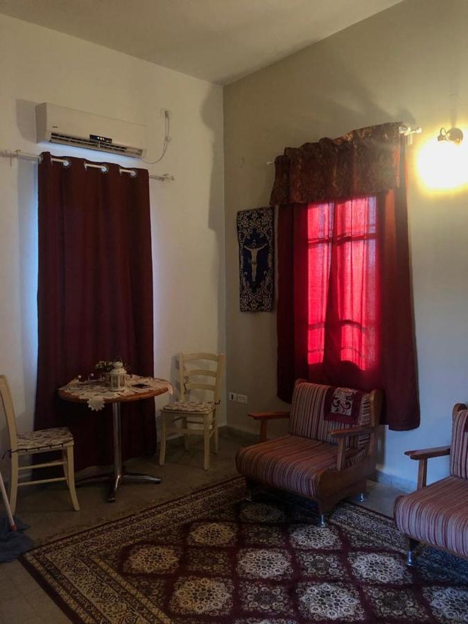 Mi'Ilya Chocolate House Guest House Εξωτερικό φωτογραφία