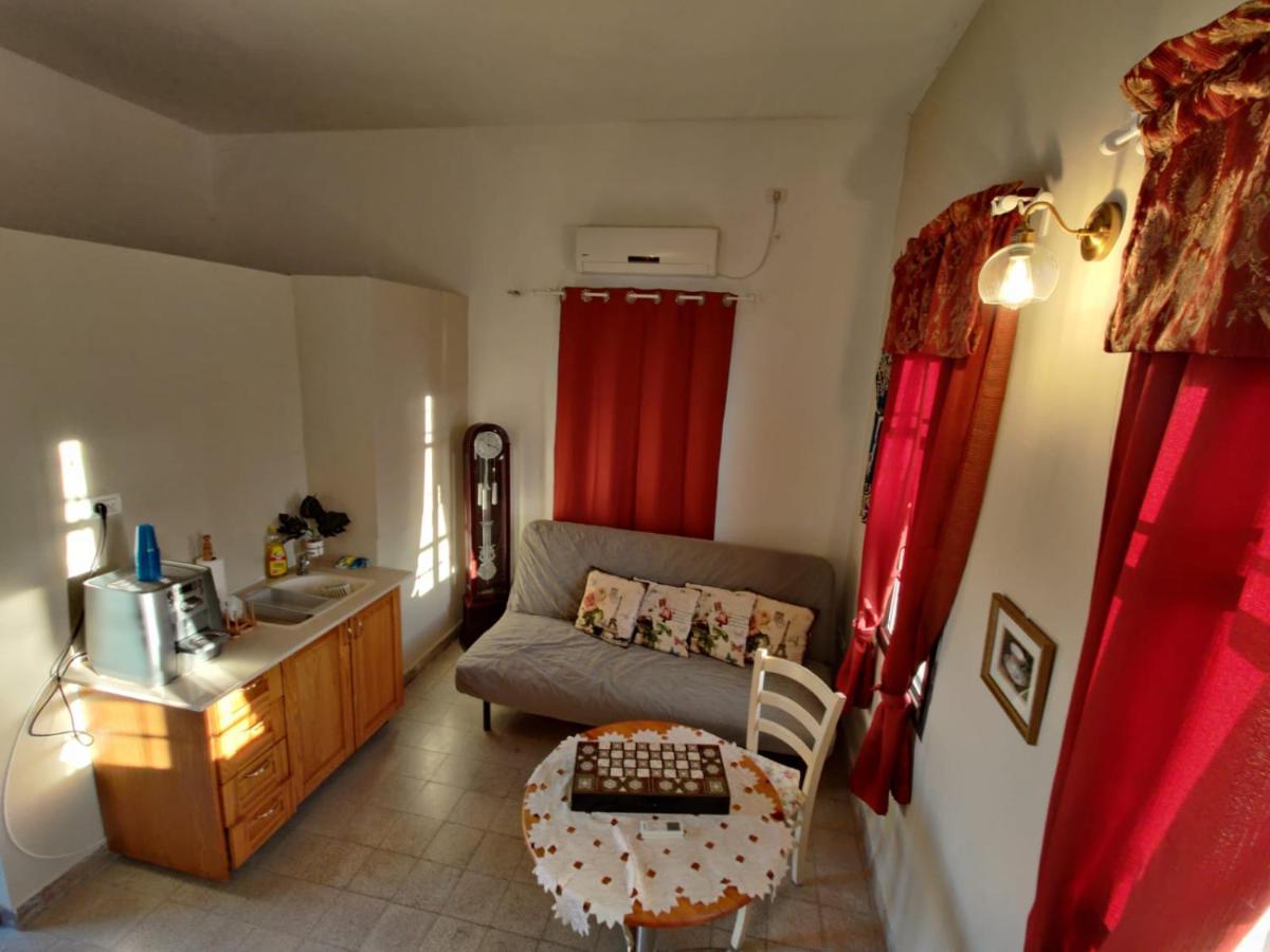 Mi'Ilya Chocolate House Guest House Εξωτερικό φωτογραφία